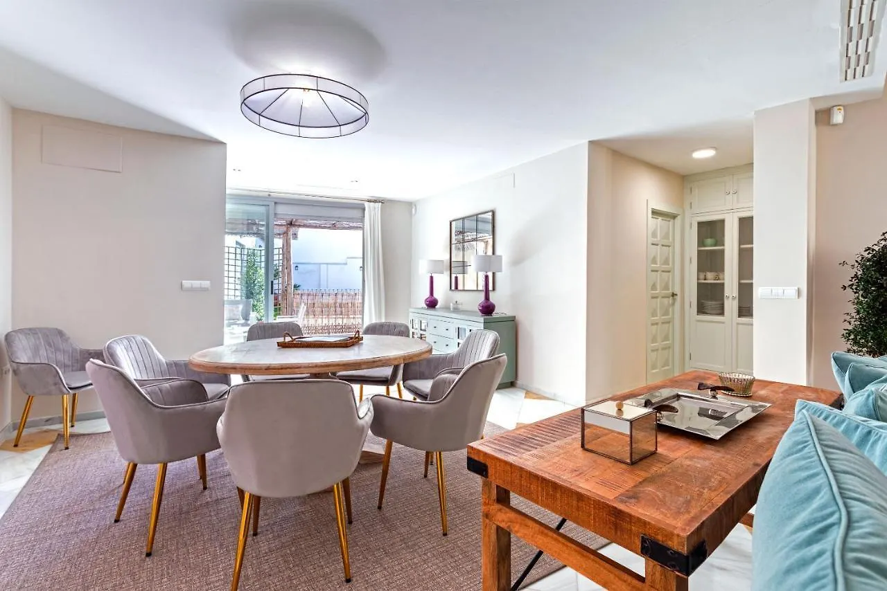 Appartamento Genteel Home Abades Siviglia Spagna